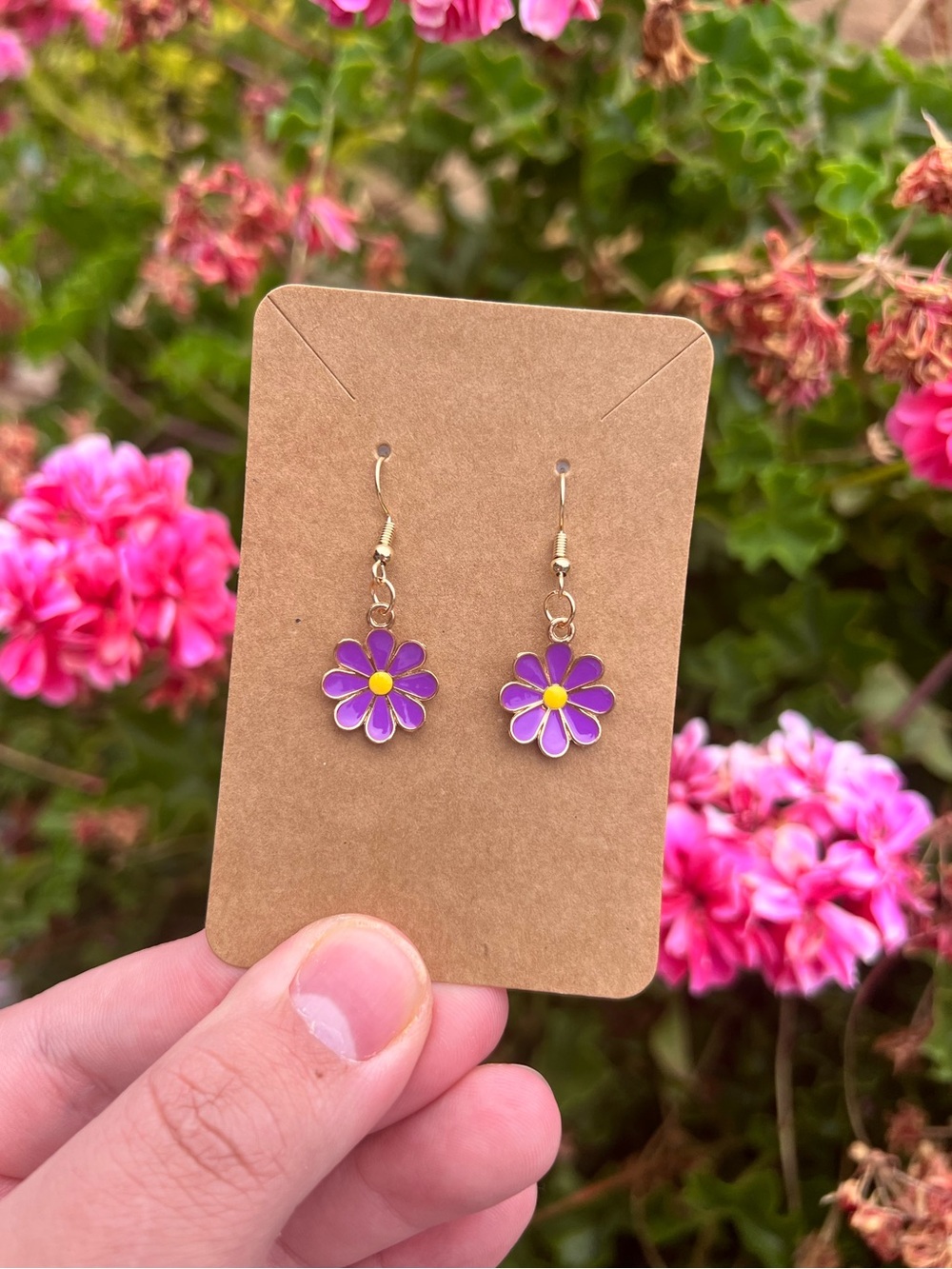 PURPLE DAISY FLOWER DANGLE EARRINGS